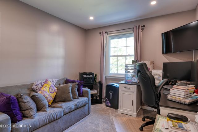 14 Cobblestone Court, Howell, NJ 07731