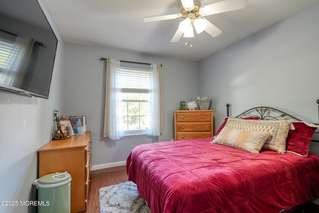 14 Cobblestone Court, Howell, NJ 07731