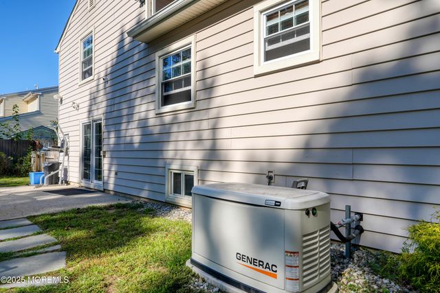 14 Cobblestone Court, Howell, NJ 07731