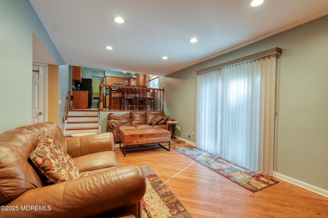 14 Cobblestone Court, Howell, NJ 07731