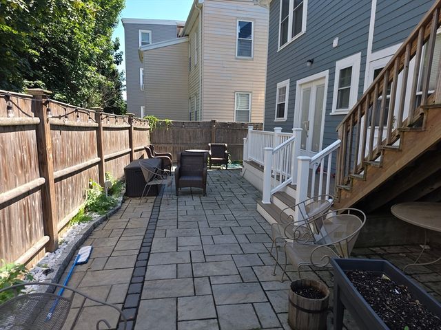 68 Nahant Ave. 1, Boston, MA 02122