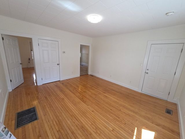 68 Nahant Ave. 1, Boston, MA 02122