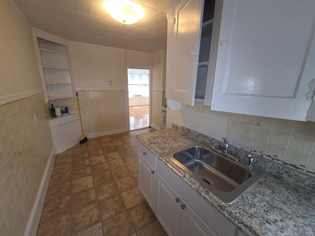68 Nahant Ave. 1, Boston, MA 02122