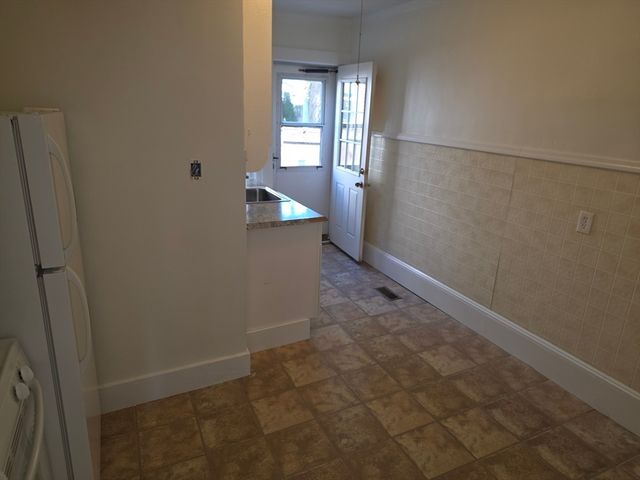 68 Nahant Ave. 1, Boston, MA 02122
