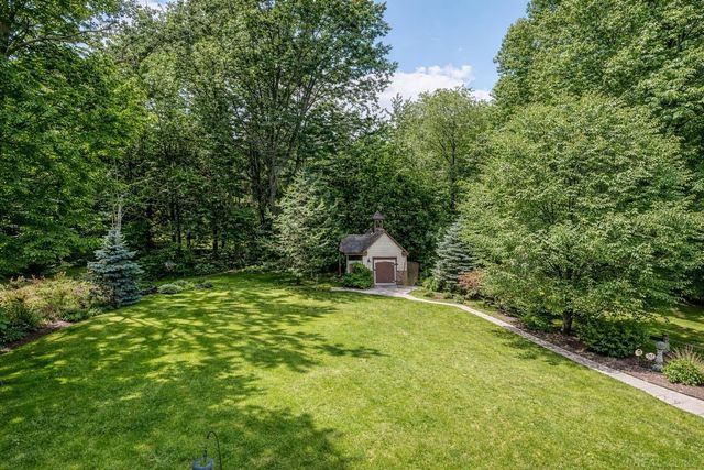 4055 Stoney Creek Drive, Fort Gratiot, MI 48059