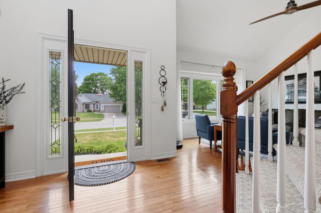 4055 Stoney Creek Drive, Fort Gratiot, MI 48059