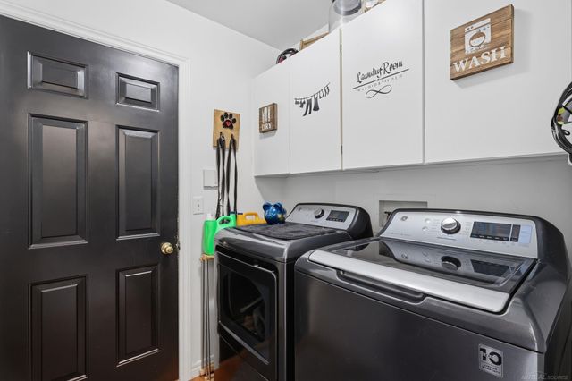 4055 Stoney Creek Drive, Fort Gratiot, MI 48059
