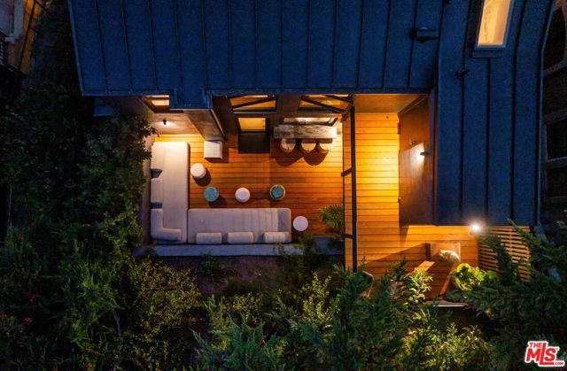 31649 Sea Level Drive, Malibu, CA 90265