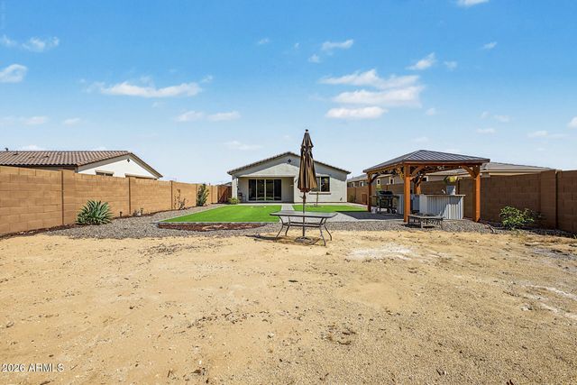 8612 N 180th Avenue, Waddell, AZ 85355