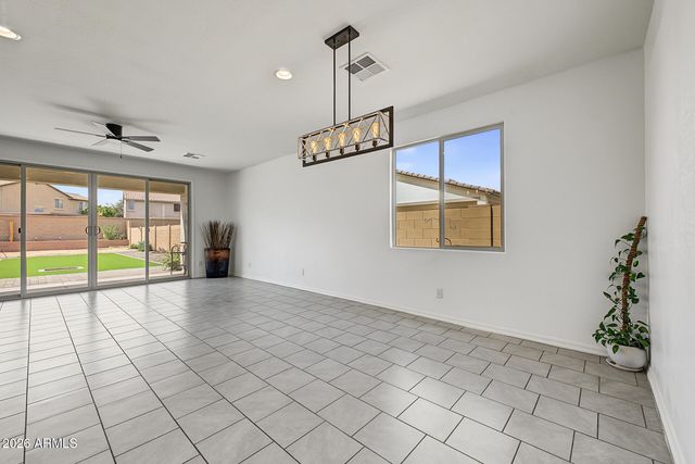 8612 N 180th Avenue, Waddell, AZ 85355