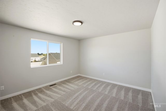 496 Waverly Ave, Middleton, ID 83644