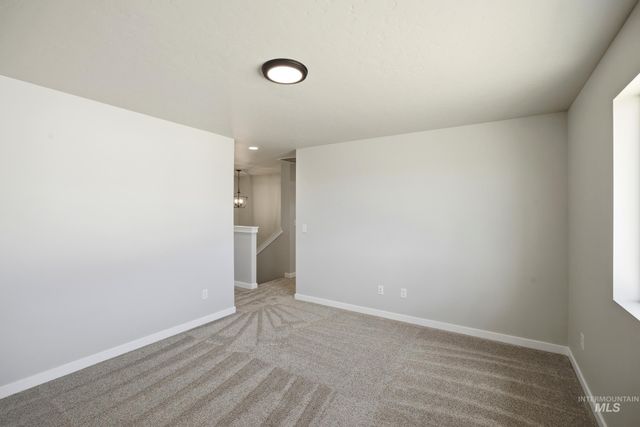 496 Waverly Ave, Middleton, ID 83644