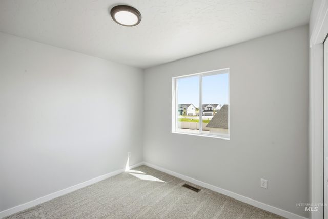 496 Waverly Ave, Middleton, ID 83644