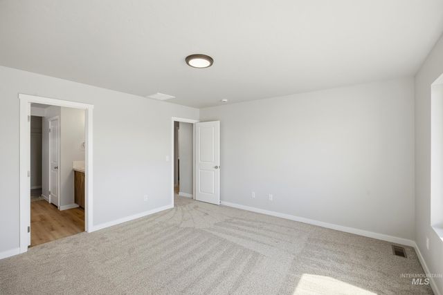 496 Waverly Ave, Middleton, ID 83644
