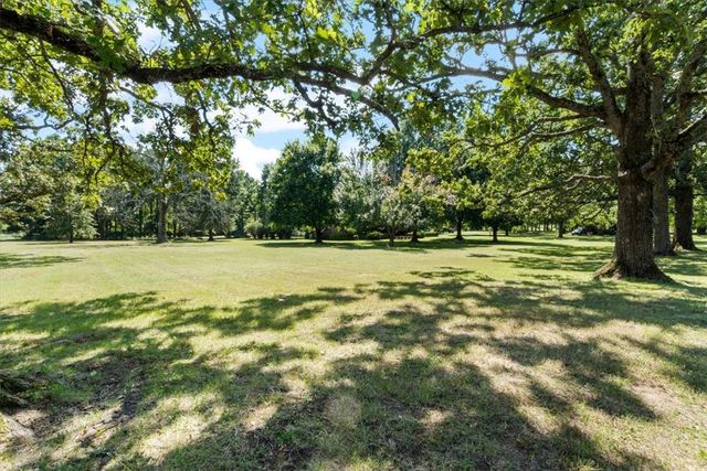 508 E Holt Road, Lincoln, AR 72744