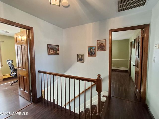 33 Nickel Avenue, Sayreville, NJ 08872