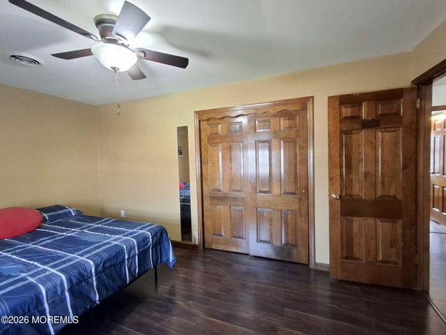 33 Nickel Avenue, Sayreville, NJ 08872