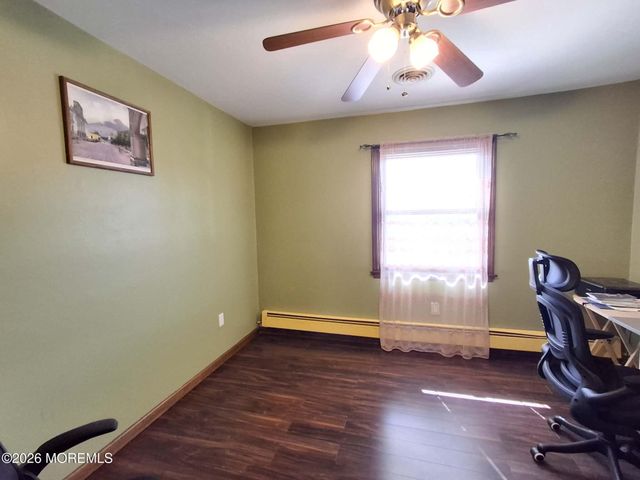 33 Nickel Avenue, Sayreville, NJ 08872