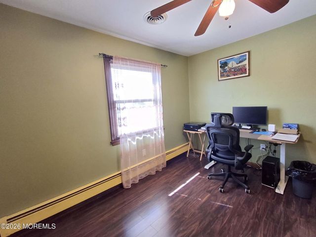 33 Nickel Avenue, Sayreville, NJ 08872