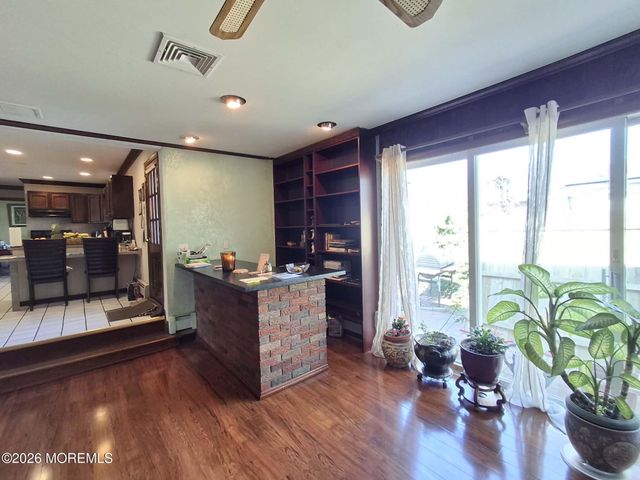 33 Nickel Avenue, Sayreville, NJ 08872