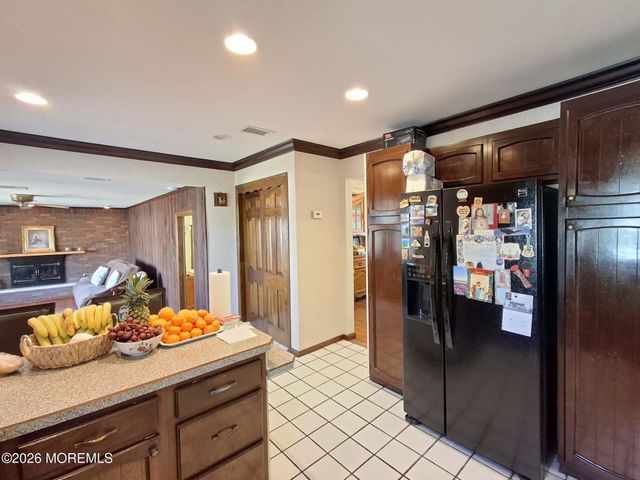 33 Nickel Avenue, Sayreville, NJ 08872