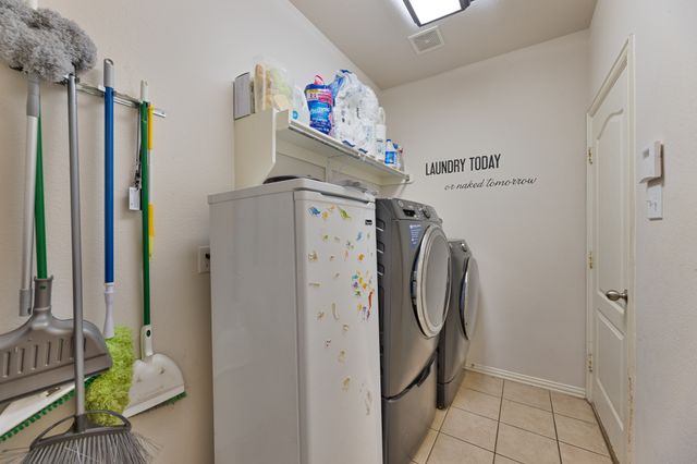 2116 Jonathan Creek Drive, Little Elm, TX 75068