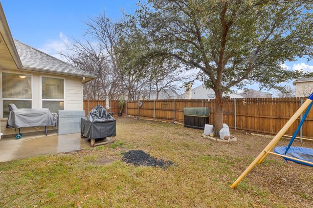 2116 Jonathan Creek Drive, Little Elm, TX 75068