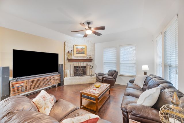 2116 Jonathan Creek Drive, Little Elm, TX 75068