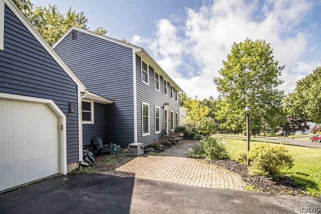 4885 Lynnbrook Circle, Onondaga, NY 13215