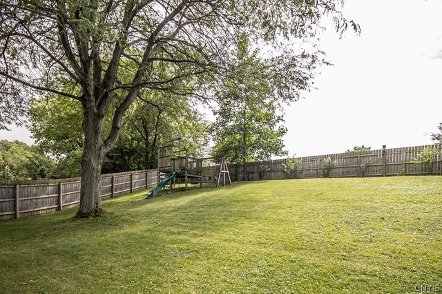 4885 Lynnbrook Circle, Onondaga, NY 13215