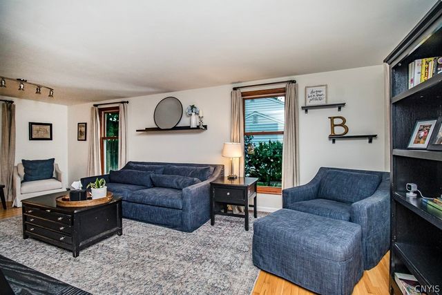 4885 Lynnbrook Circle, Onondaga, NY 13215