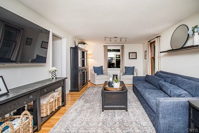 4885 Lynnbrook Circle, Onondaga, NY 13215