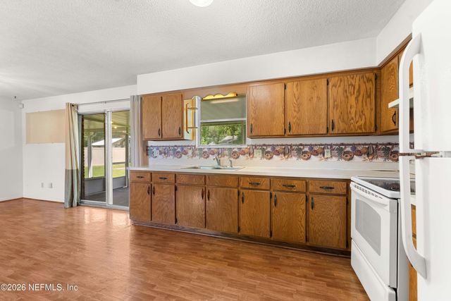 710 CHIPSHOT Drive, Macclenny, FL 32063