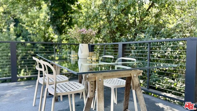 19562 Cave Way, Topanga, CA 90290