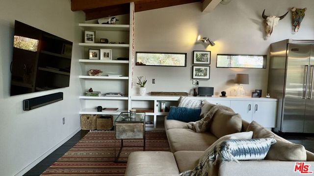 19562 Cave Way, Topanga, CA 90290