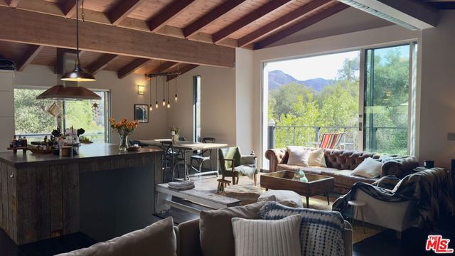 19562 Cave Way, Topanga, CA 90290