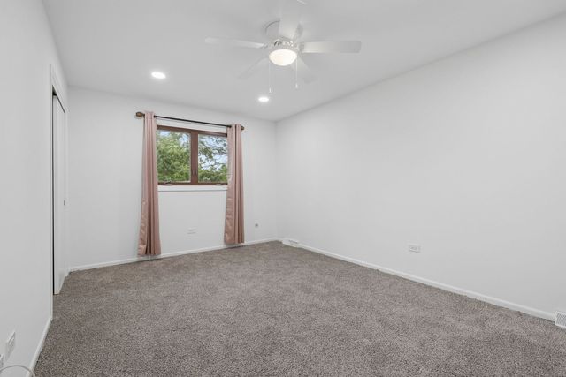8226 Bob O Link Road, Orland Park, IL 60462