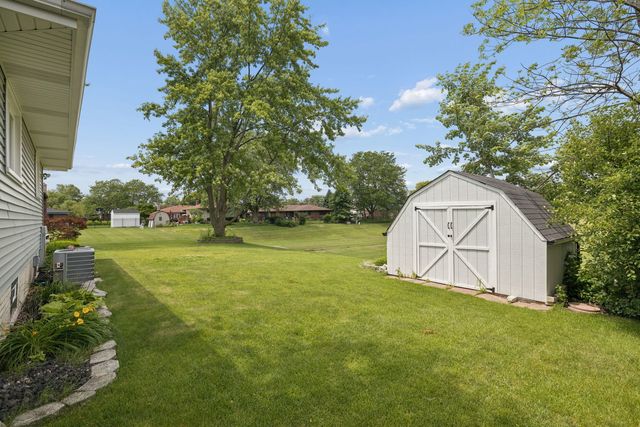 8226 Bob O Link Road, Orland Park, IL 60462