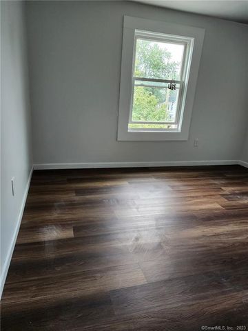 53 Cliff Street, Shelton, CT 06484