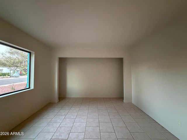 7700 E MEADOWBROOK Avenue, Scottsdale, AZ 85251