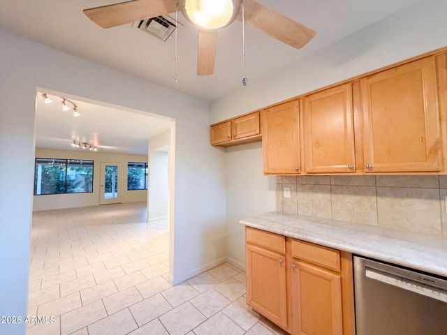 7700 E MEADOWBROOK Avenue, Scottsdale, AZ 85251