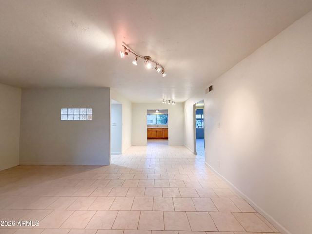 7700 E MEADOWBROOK Avenue, Scottsdale, AZ 85251