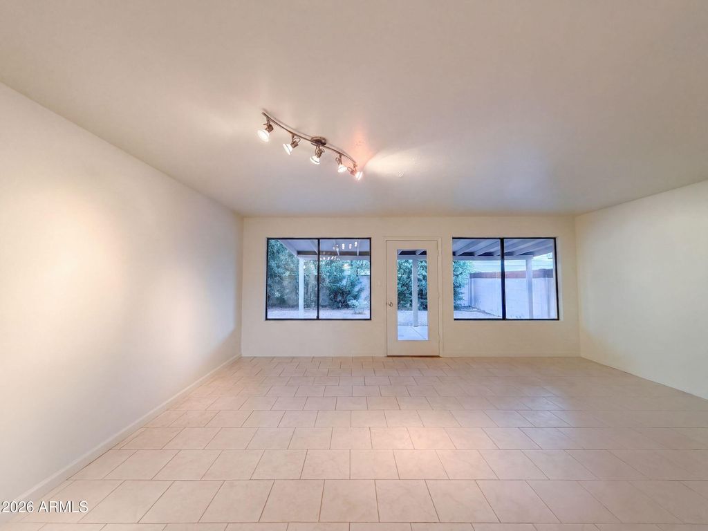 7700 E MEADOWBROOK Avenue, Scottsdale, AZ 85251 — photo 3