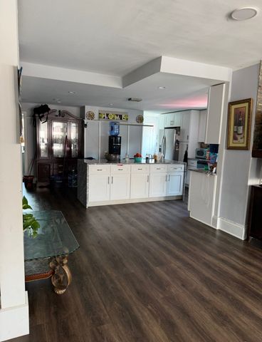 56 Orange St, Fitchburg, MA 01420