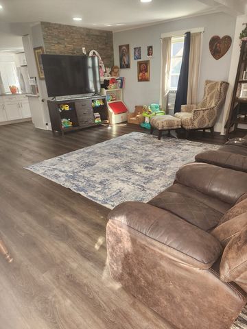 56 Orange St, Fitchburg, MA 01420