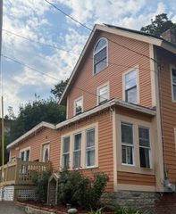 56 Orange St, Fitchburg, MA 01420
