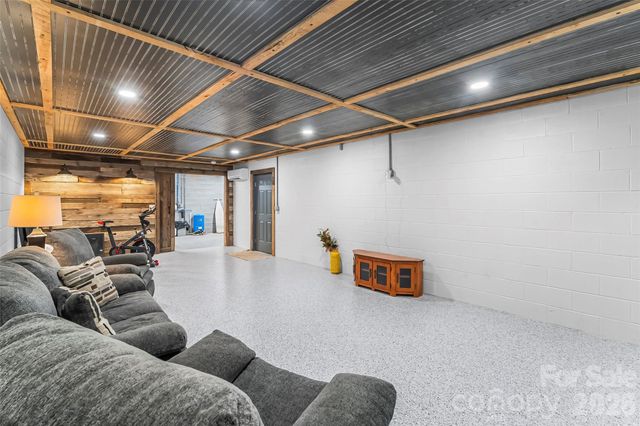 50 Kennedy Drive, Marion, NC 28752