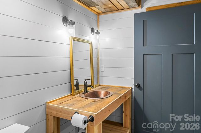 50 Kennedy Drive, Marion, NC 28752