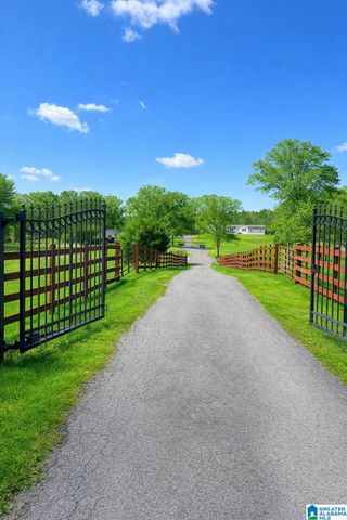 521 COUNTY ROAD 151, Jemison, AL 35085