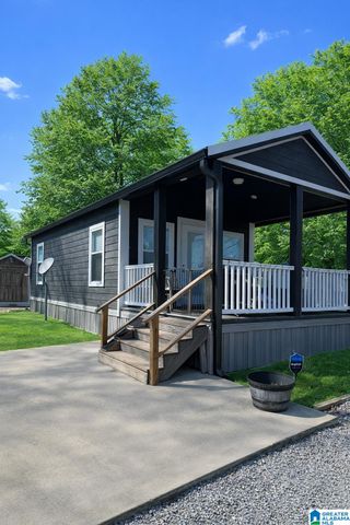 521 COUNTY ROAD 151, Jemison, AL 35085